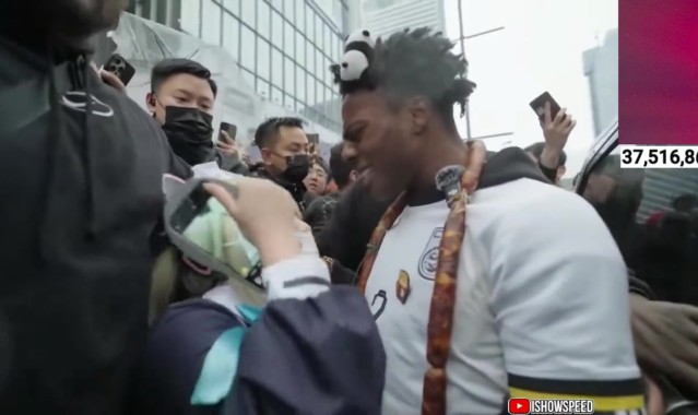 DB真人旗舰高情商！Speed遭逆天二次元种族歧视言论贴脸：她不懂英语，她不知道自己在说什么