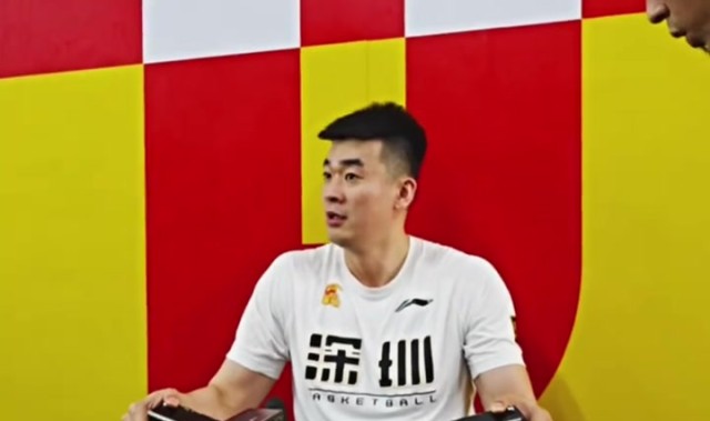 DG视讯官网平台打卡力量房&李慕豪正在训练 来看看他最近的恢复情况如何吧