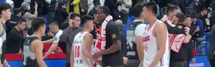 DB视讯官方登录入口钟诚：我们要认真对待每一场球 保持专注度 保持斗志