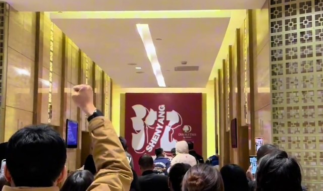 DB视讯官方登录入口新疆球迷客场鼓舞球队！刘炜揽责：所有的错都是教练我的