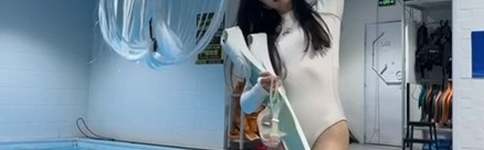 DB视讯官方登录入口主持张小薇晒潜水照：好的身材 不靠美颜出彩~