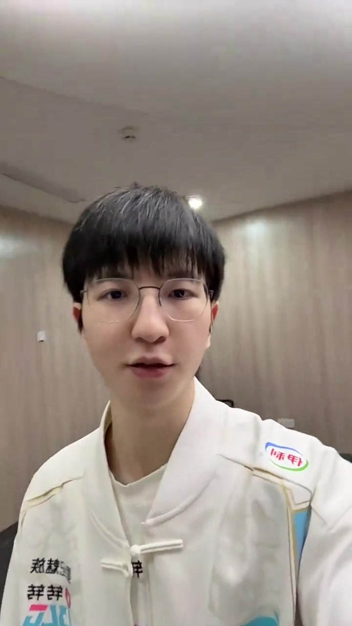 DB视讯官网Elk分享视频：提前祝大家新年快乐，新的一年发大财
