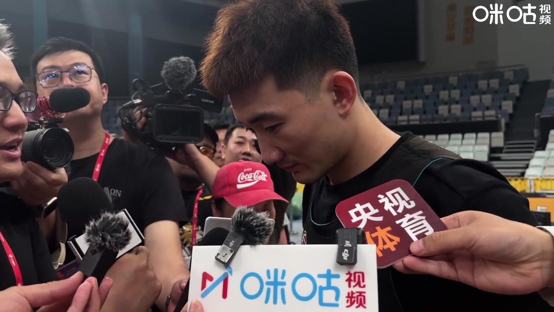 DB真人旗舰孙铭徽：和辽宁队球员关系都很好 我们其实也是在走他们走过的路